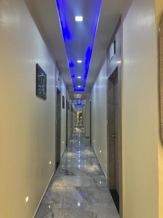 Hotel Sunrise فَدودارا المظهر الخارجي الصورة