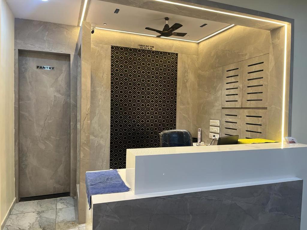 Hotel Sunrise فَدودارا المظهر الخارجي الصورة