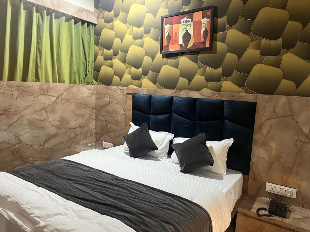 Hotel Sunrise فَدودارا المظهر الخارجي الصورة