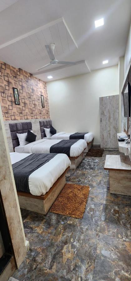 Hotel Sunrise فَدودارا المظهر الخارجي الصورة