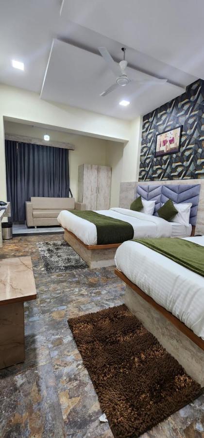 Hotel Sunrise فَدودارا المظهر الخارجي الصورة
