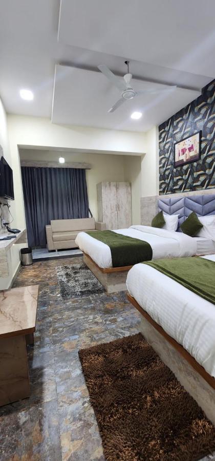 Hotel Sunrise فَدودارا المظهر الخارجي الصورة