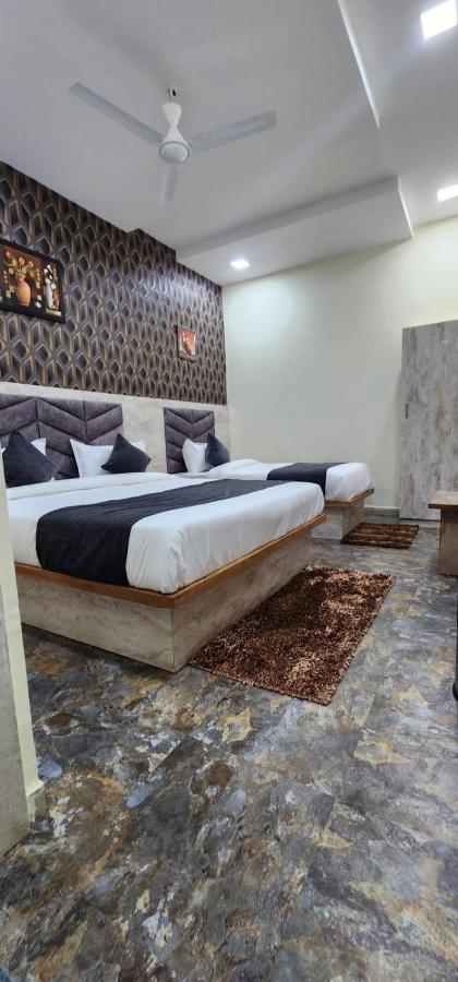 Hotel Sunrise فَدودارا المظهر الخارجي الصورة