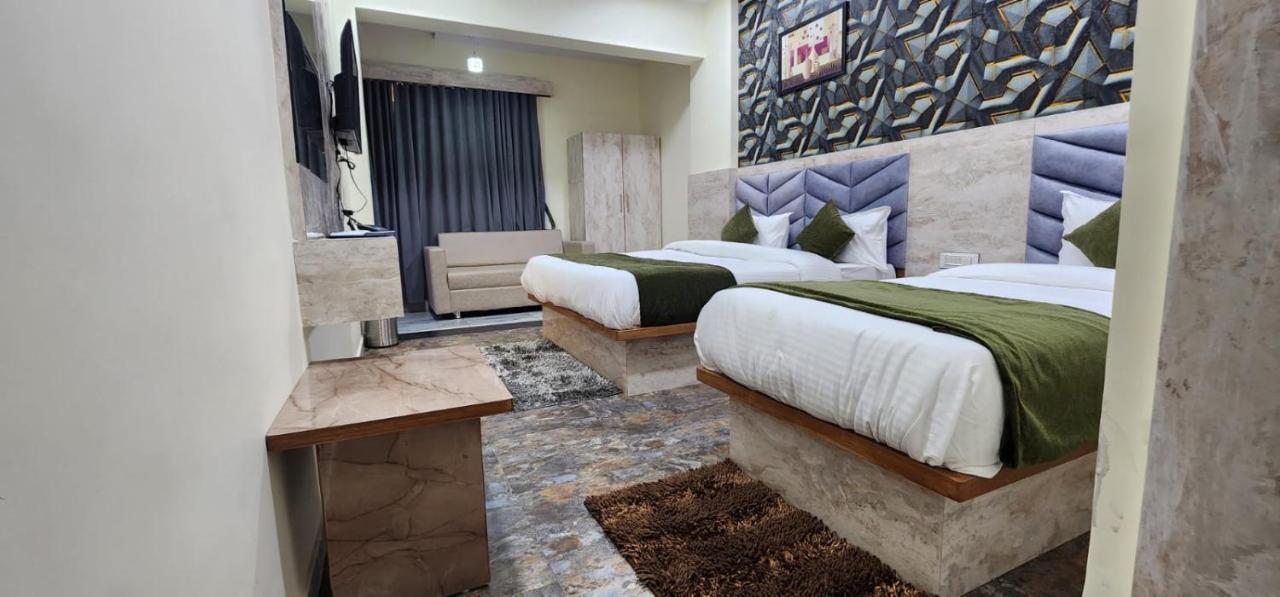 Hotel Sunrise فَدودارا المظهر الخارجي الصورة
